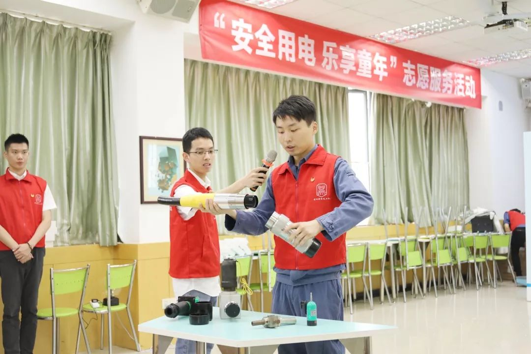 e8238df51647bce7c4f1c9f439ffb986.jpg e8238df51647bce7c4f1c9f439ffb986.jpg